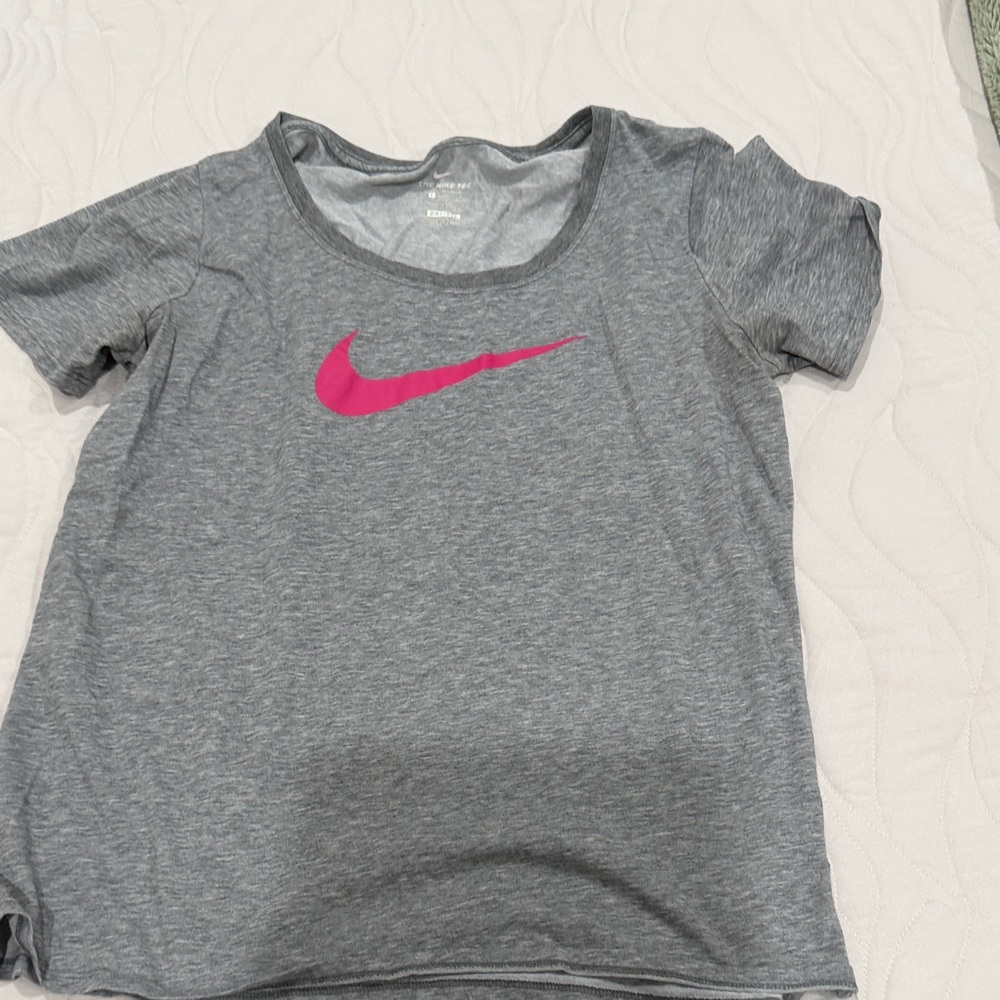 Nike Heather Gray Tee with Vibrant Pink Swoosh